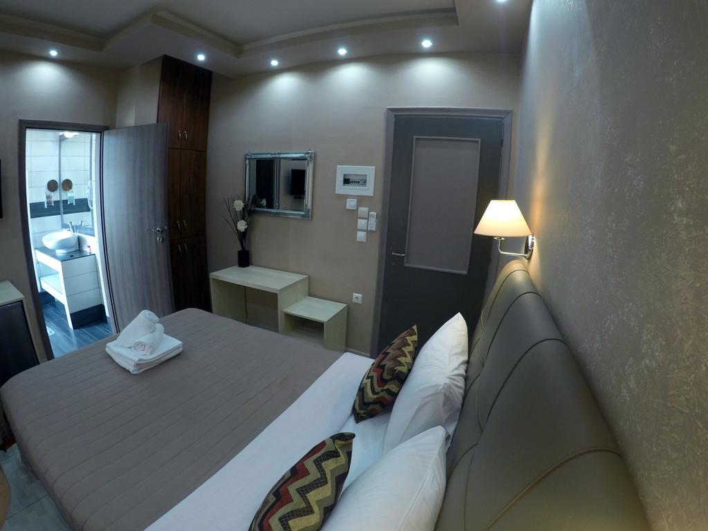 Mideia Hotel Livadeia Exterior photo